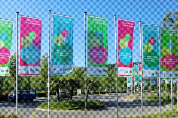 Fahnen, Masten & Banner Titelbild